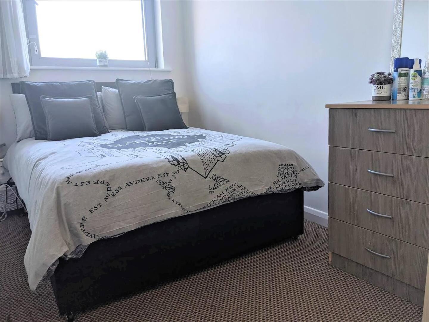 Lovely Guest Rooms In City Centre Liverpool Exterior foto