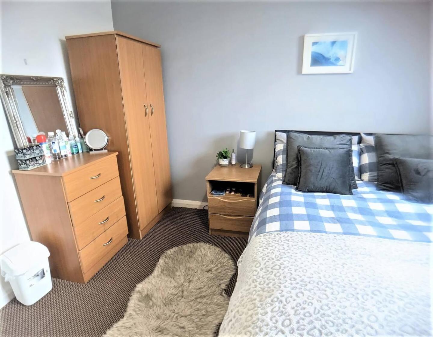 Lovely Guest Rooms In City Centre Liverpool Exterior foto