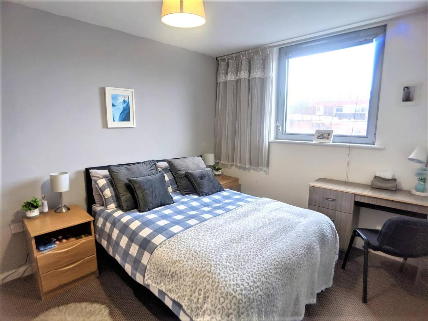 Lovely Guest Rooms In City Centre Liverpool Exterior foto