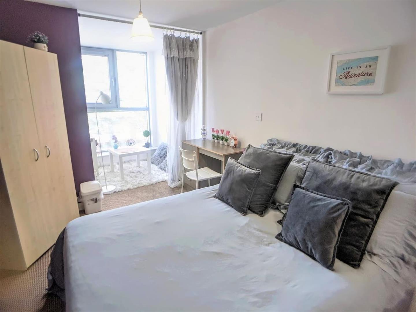 Lovely Guest Rooms In City Centre Liverpool Exterior foto